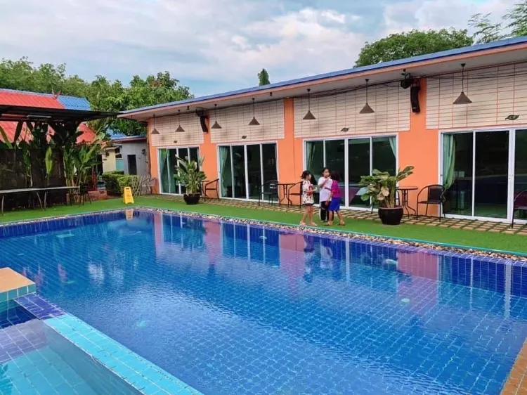 ห้องสุพีเรียร์ติดสระว่ายน้ำ