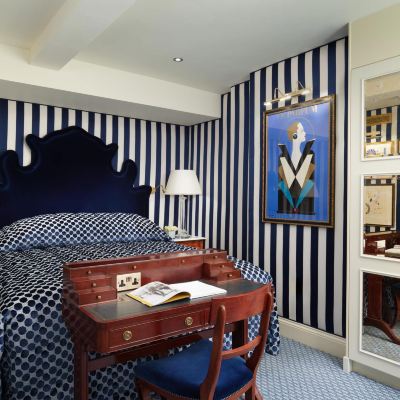 雅緻套房 紅色康乃馨蒙塔古花園酒店優惠