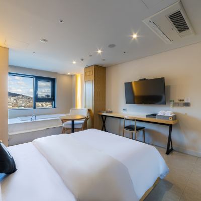 프리미엄 더블룸 (주차 공간 없음) 호텔 더 디자이너스 서울역 쿠폰