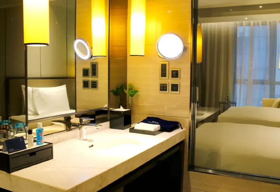 荷里活双床房（金可儿床垫+AccaKappar洗护+徕芬吹风机）