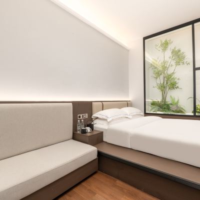 高級大床房 深灣飯店（深圳福田會展中心崗廈地鐵站店）優惠