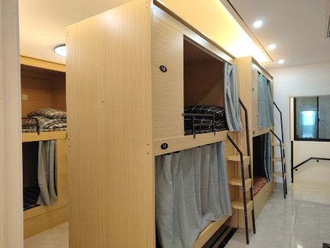Backpacker's Home · Lita · Hostel