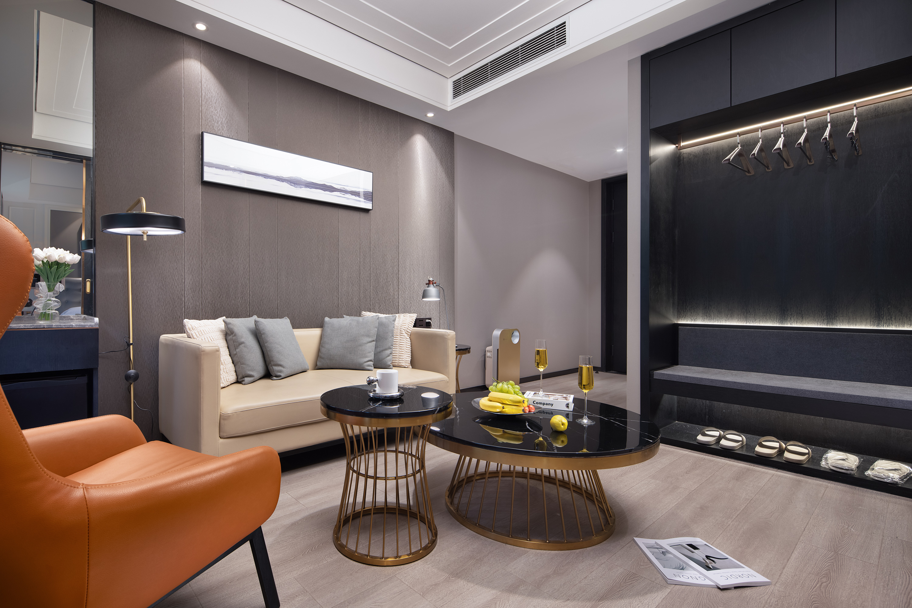 WAYA套房（芝华士按摩椅+零压记忆床垫+智能客控）