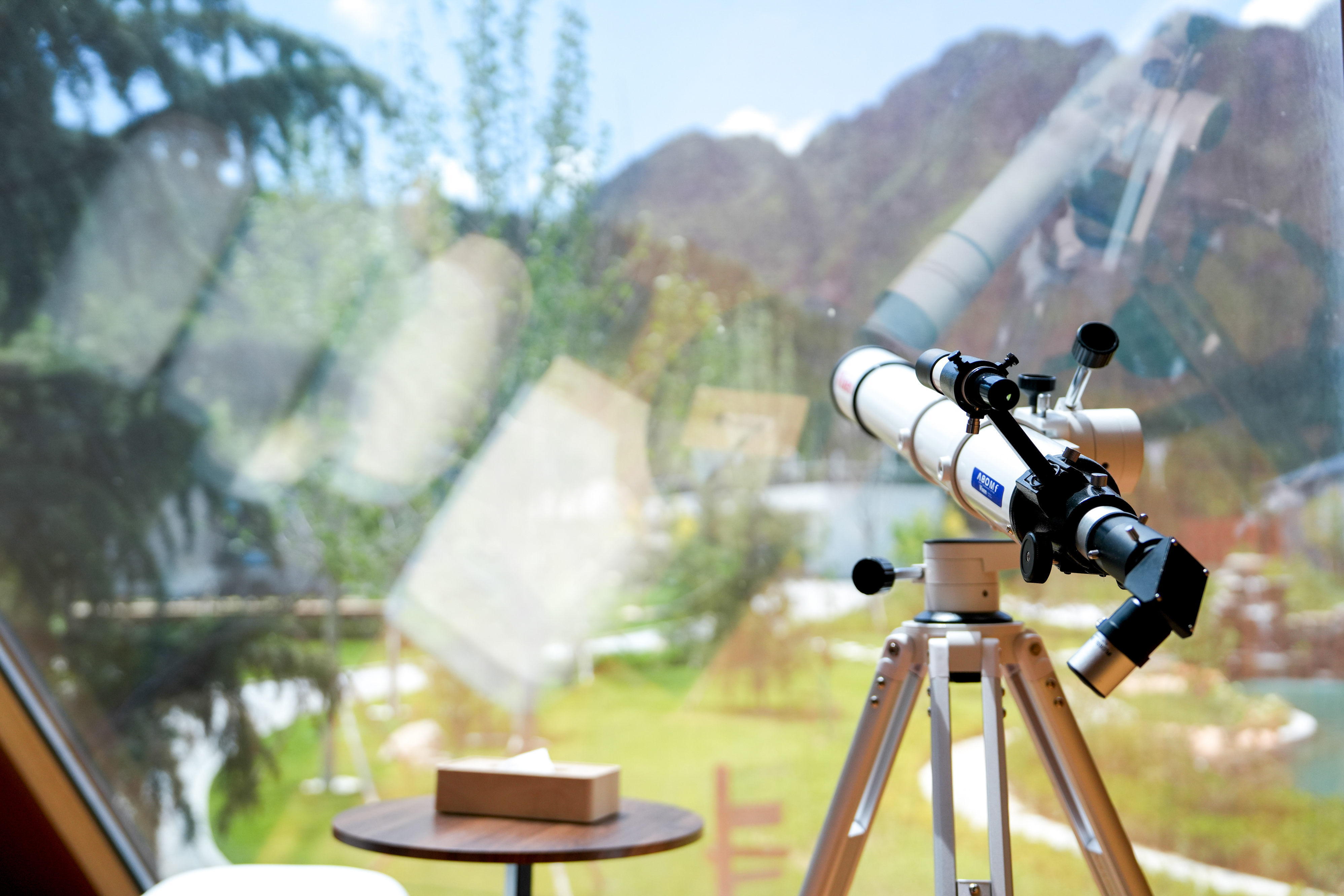 星空之谜复式大床房+望远镜+智能系统