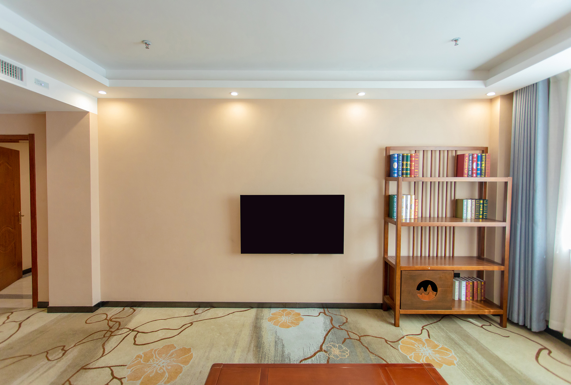 Huocheng Wanjiayue Hotel豪华中式套房（舒适床品+超大空间）