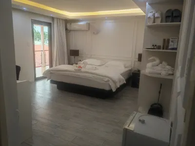 LATA HOTEL Hotel di 