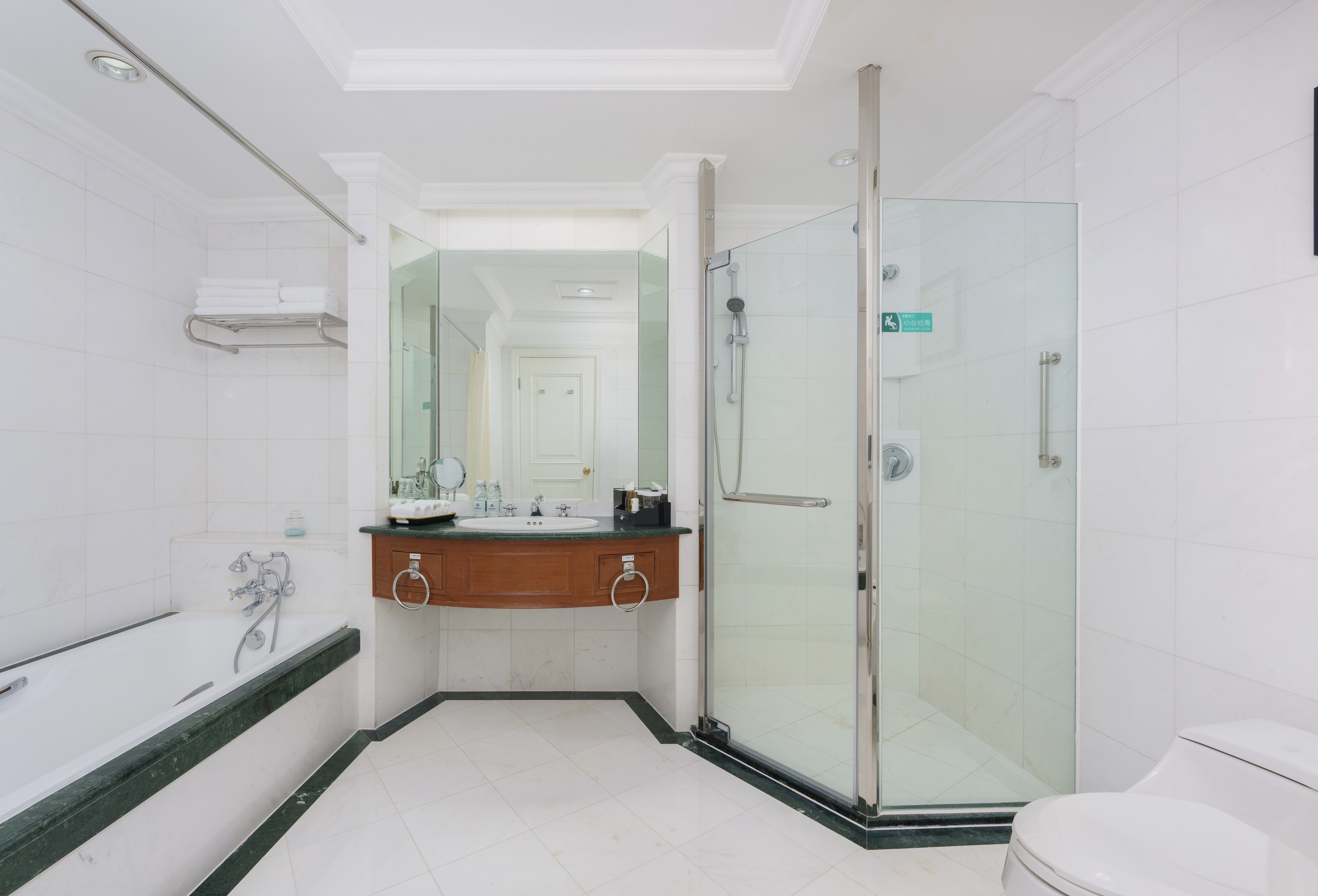 Shantou Golden Gulf  Hotel (Vientiane City)Deluxe Suite