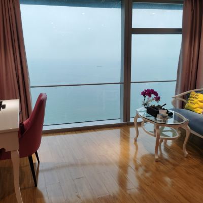 雲端一線海景特色浪漫大圓床 廈門海峽世茂雙子塔海景公寓優惠