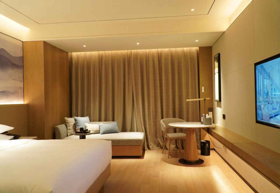 馆你好好玩-豪华大床房