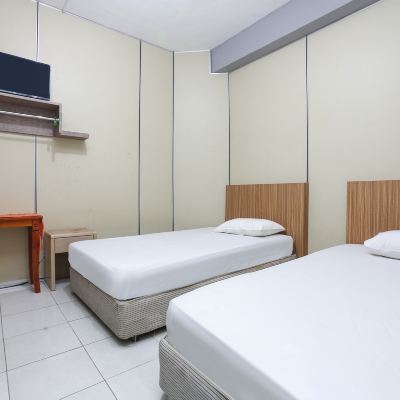 Spot On Triple Kupon SPOT ON 89796 D'Noor Budget Inn