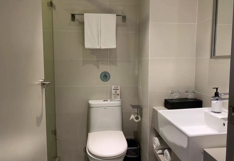 安心睡0压大床房【55寸电视可投屏+莱芬吹风机】