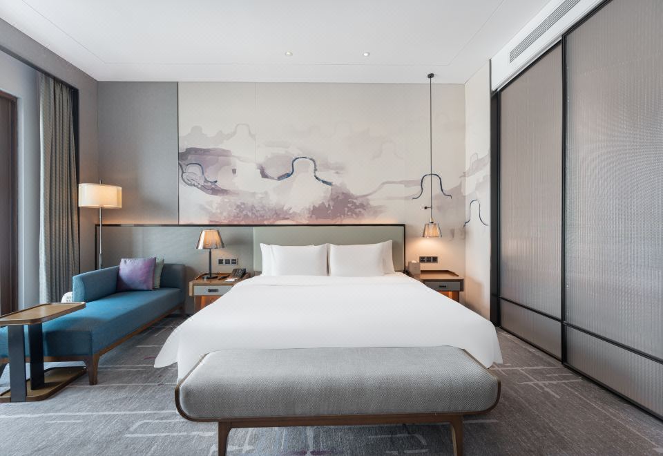 雪遥行政城景大床房