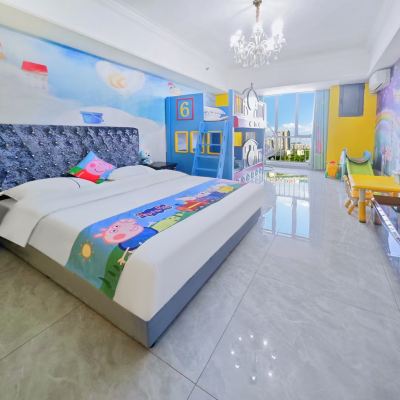 親子主題丨酷萌火車滑梯三床房 萬敏親子主題公寓（廣州番禺萬達廣場店）優惠