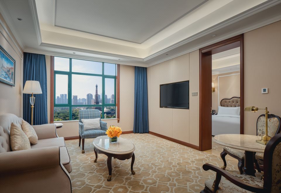 Hotel Indigo Shenzhen Overseas Chinese TownFamily Suite