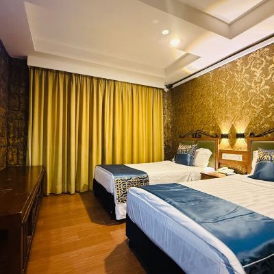 Twin Standard Kupon OYO 90134 K Garden Hotel