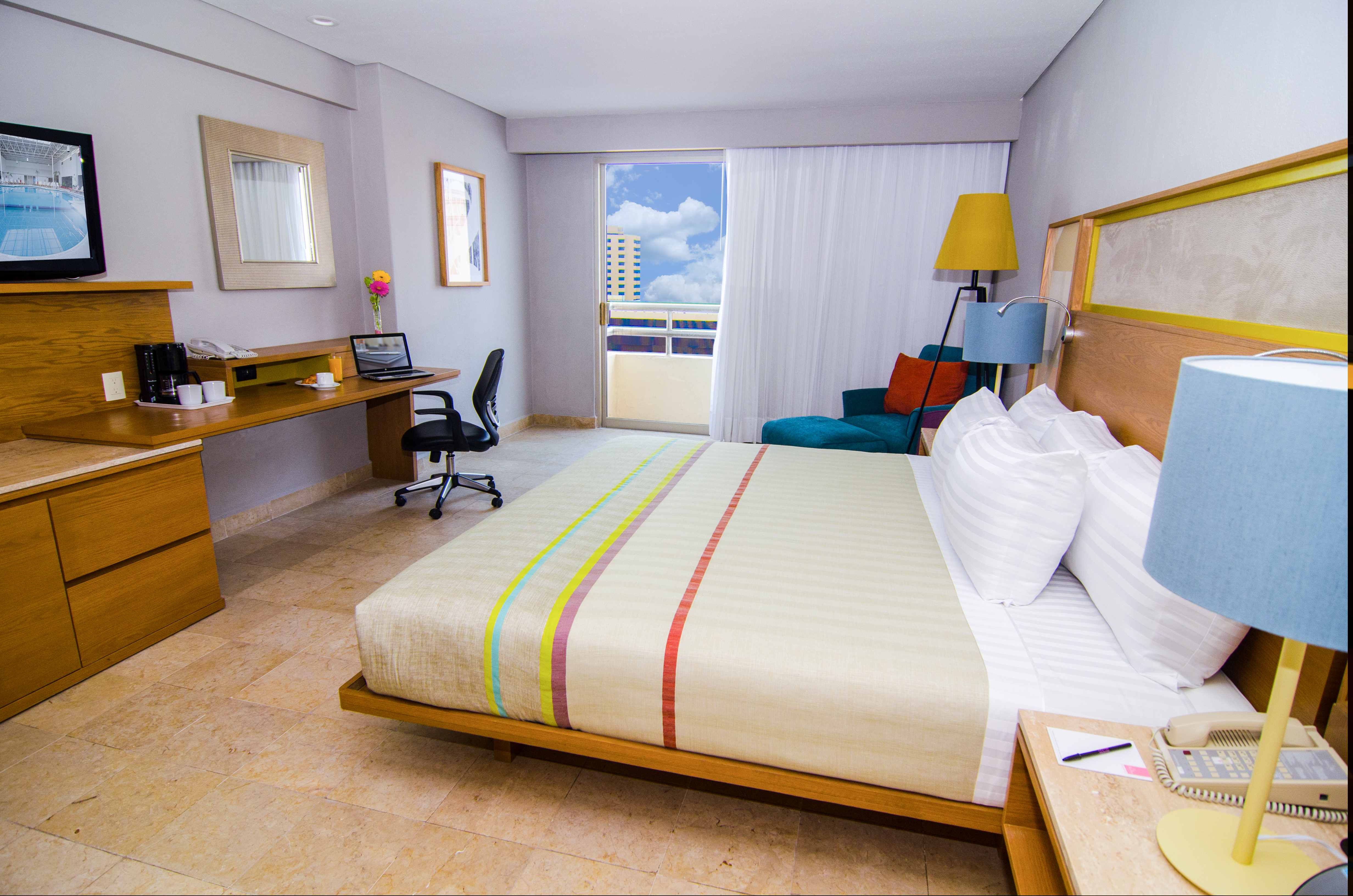 商务俱乐部大床房（Brisas）