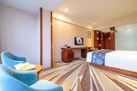 TOWO Hotel (Xining Central Shopping Plaza)