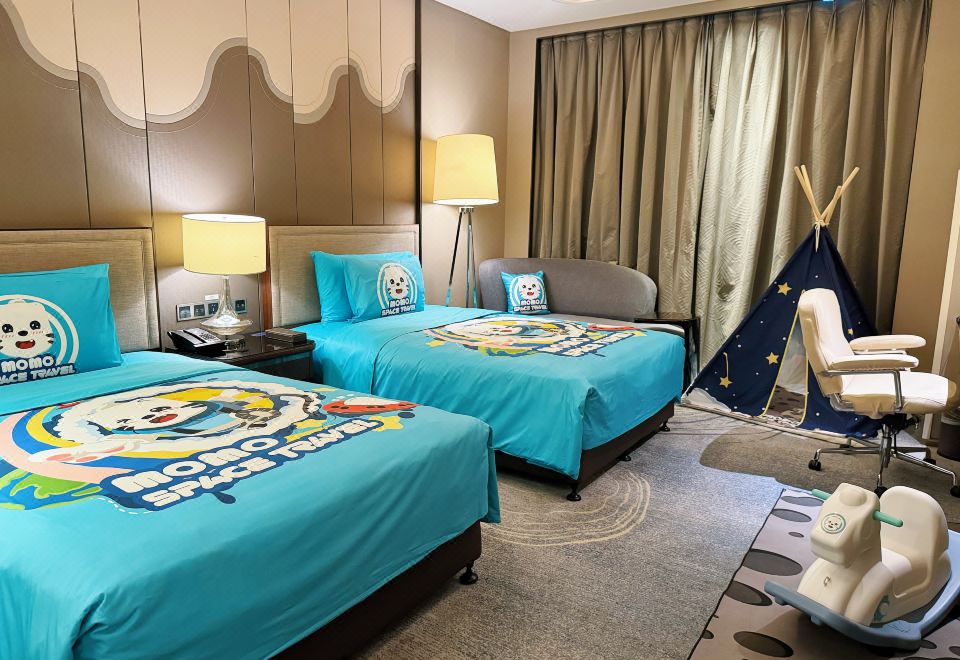 MOMO亲子主题双床房（乾湿分离浴室+浴缸+小童用品）