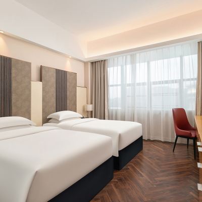 精緻雙床房（大牌洗護+大飄窗+助眠床品） 錦江都城飯店（廣州白雲新城萬達廣場店）優惠