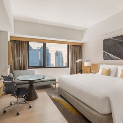 1 King Bed, Standard Room Seda Bonifacio Global City Manila Promo Code
