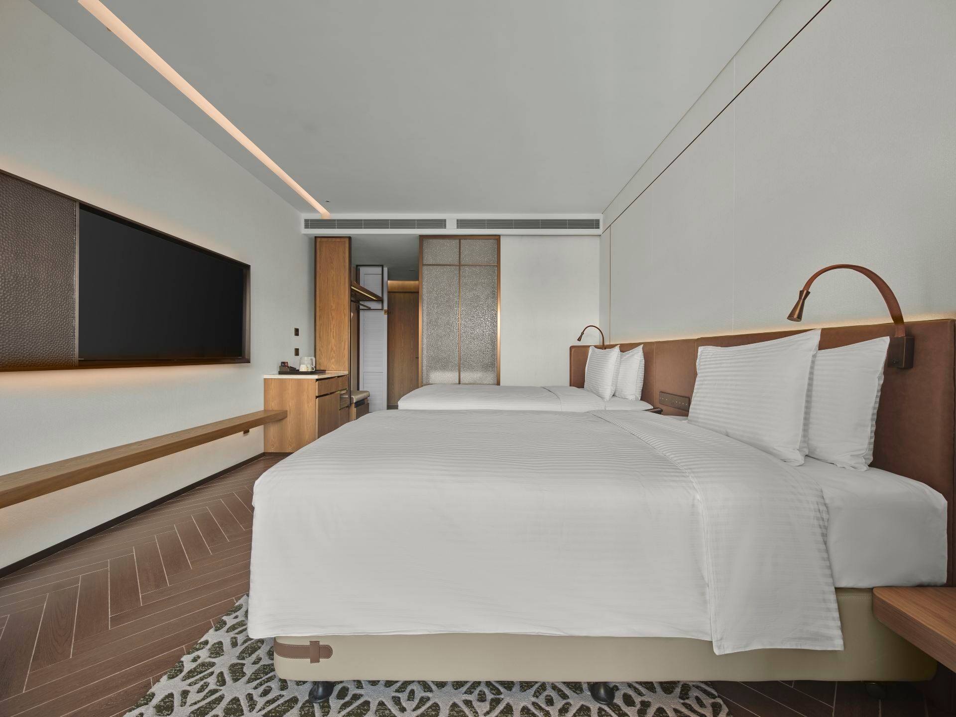 Deluxe 2-bed Room
