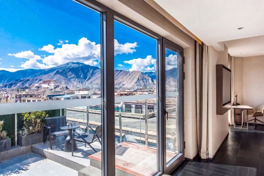 Lhasa Potala Palace Square Jiangsu Road Atour Hotel