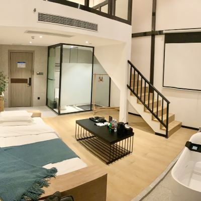 若漓·若遇複式全景浴缸家庭套房 漓遇悠宿飯店（陽朔西街店）優惠