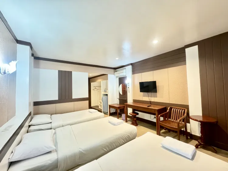 ห้องพักสำหรับสามท่าน (3 เตียงเดี่ยว)