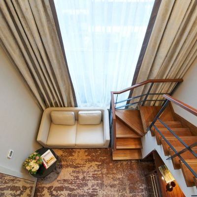 大床一室頂樓閣樓房-禁菸 新加坡小印度假日飯店 - IHG 旗下飯店優惠