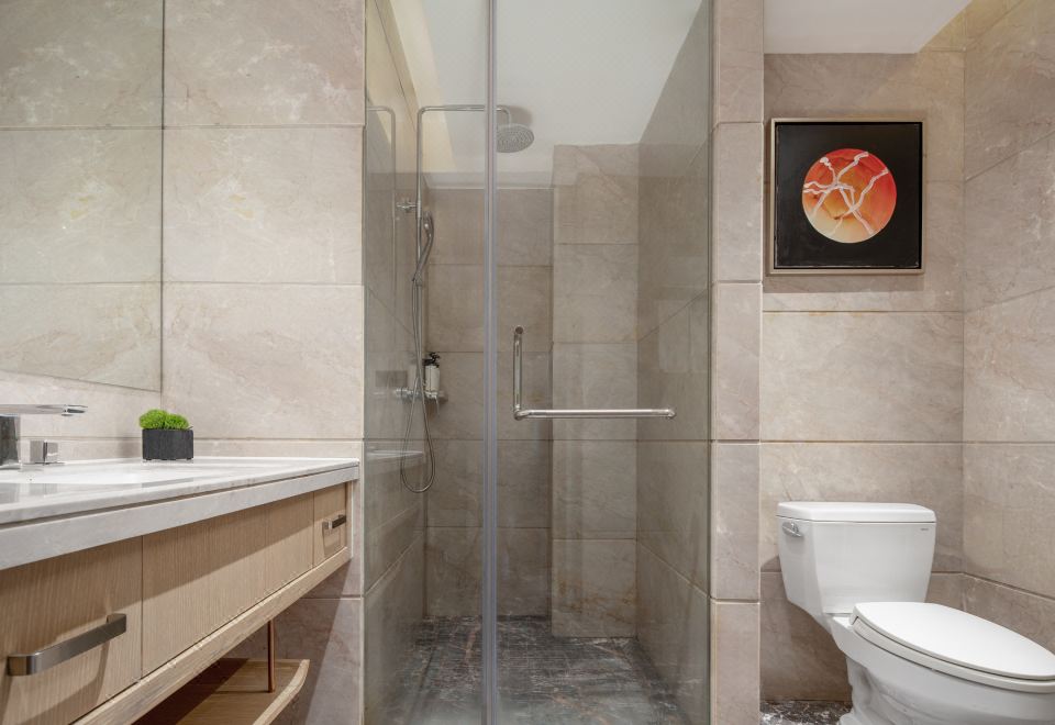 欢聚观影家庭房丨100寸巨幕投影+超大子母床+海量大片