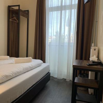 Double Room Orange Tulip Hotel Amsterdam - Hostel Promo Code