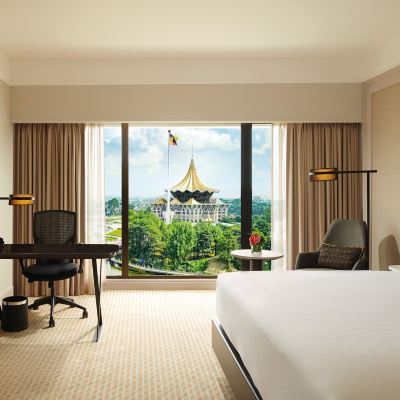 Bilik King Eksekutif Kupon Hilton Kuching