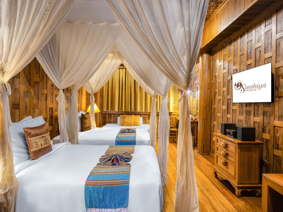 四卧室泳池别墅