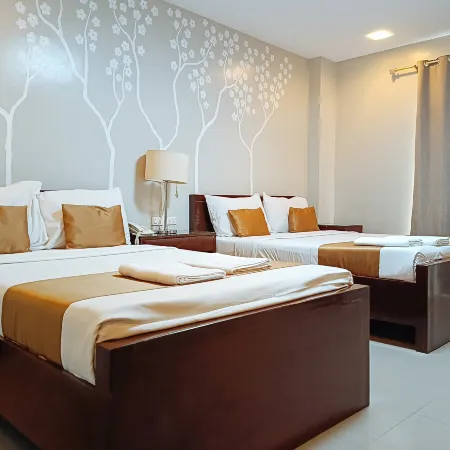 Hotel Juliana by RedDoorz Отели в г. Кагаян