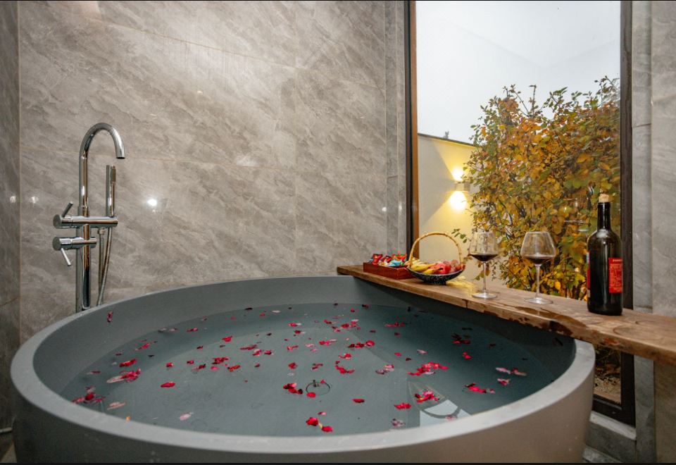 独院观影大床房『明澈·无垢·无忧·脱俗』室内·温泉