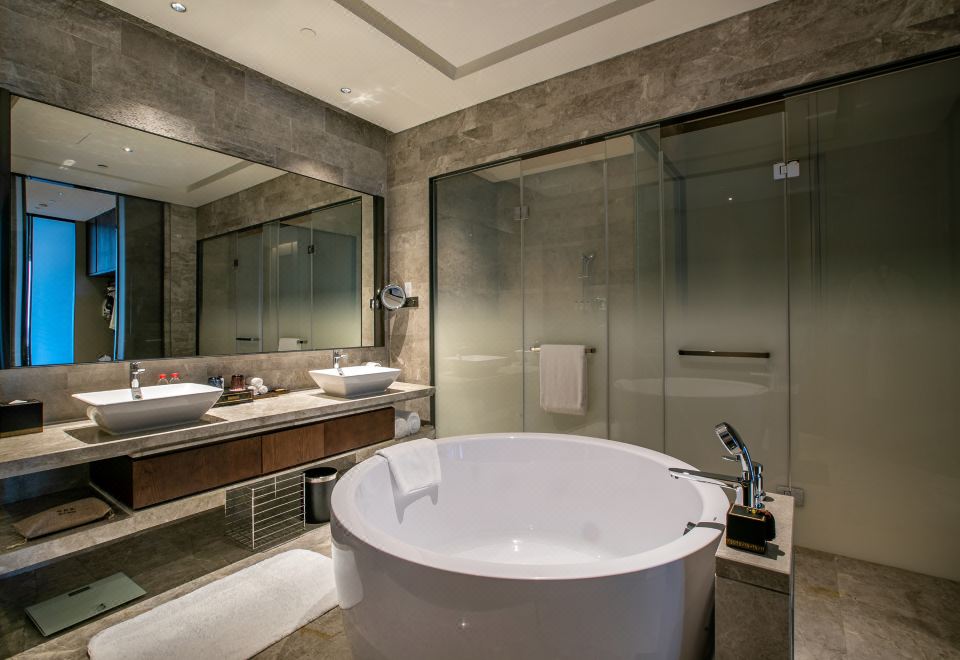 豪华桥景家庭房