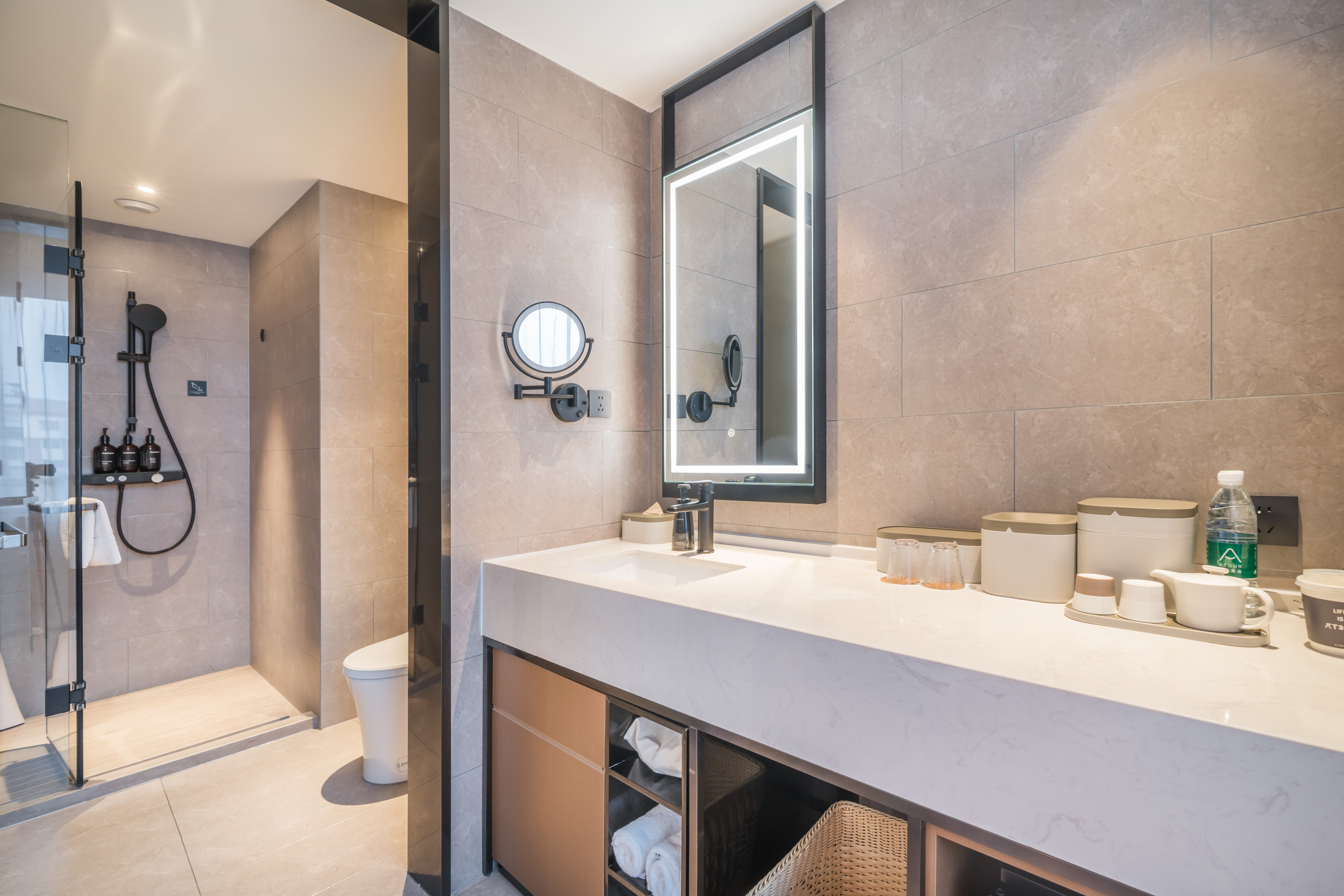 高级大床房（小冰箱+全屋智能+手机投屏）