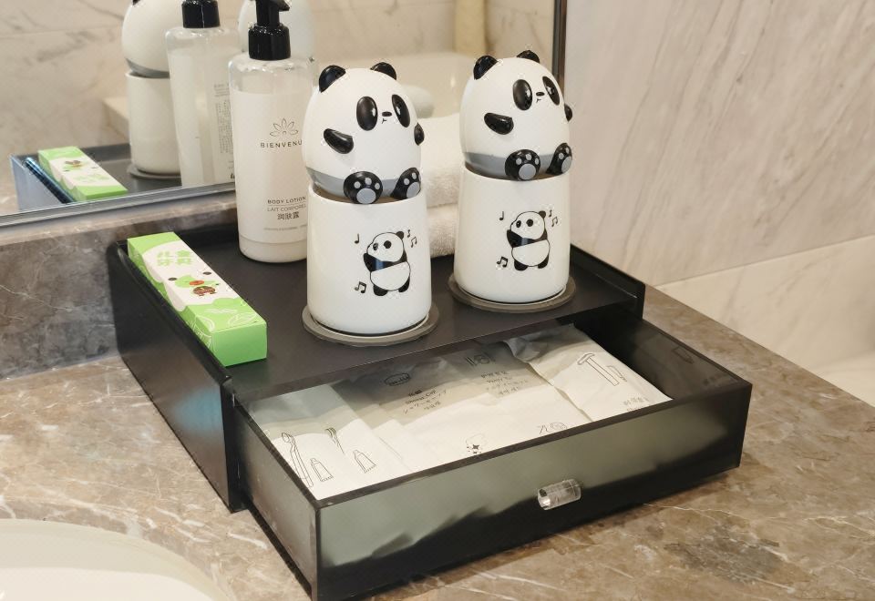Lia! Beijing HotelPanda Family Friendly Themed Room