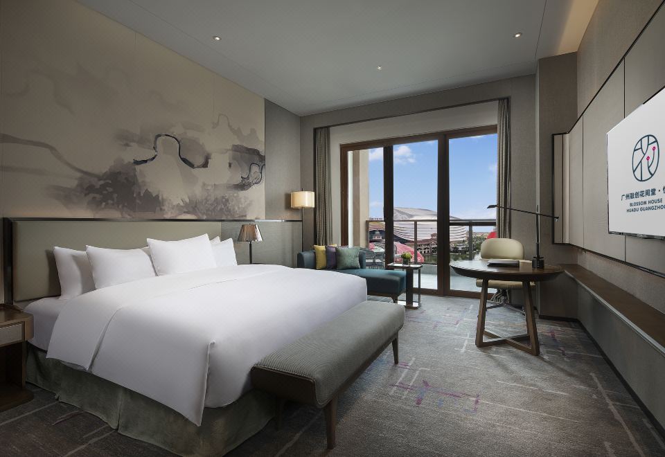 雪凌豪华湖景大床房