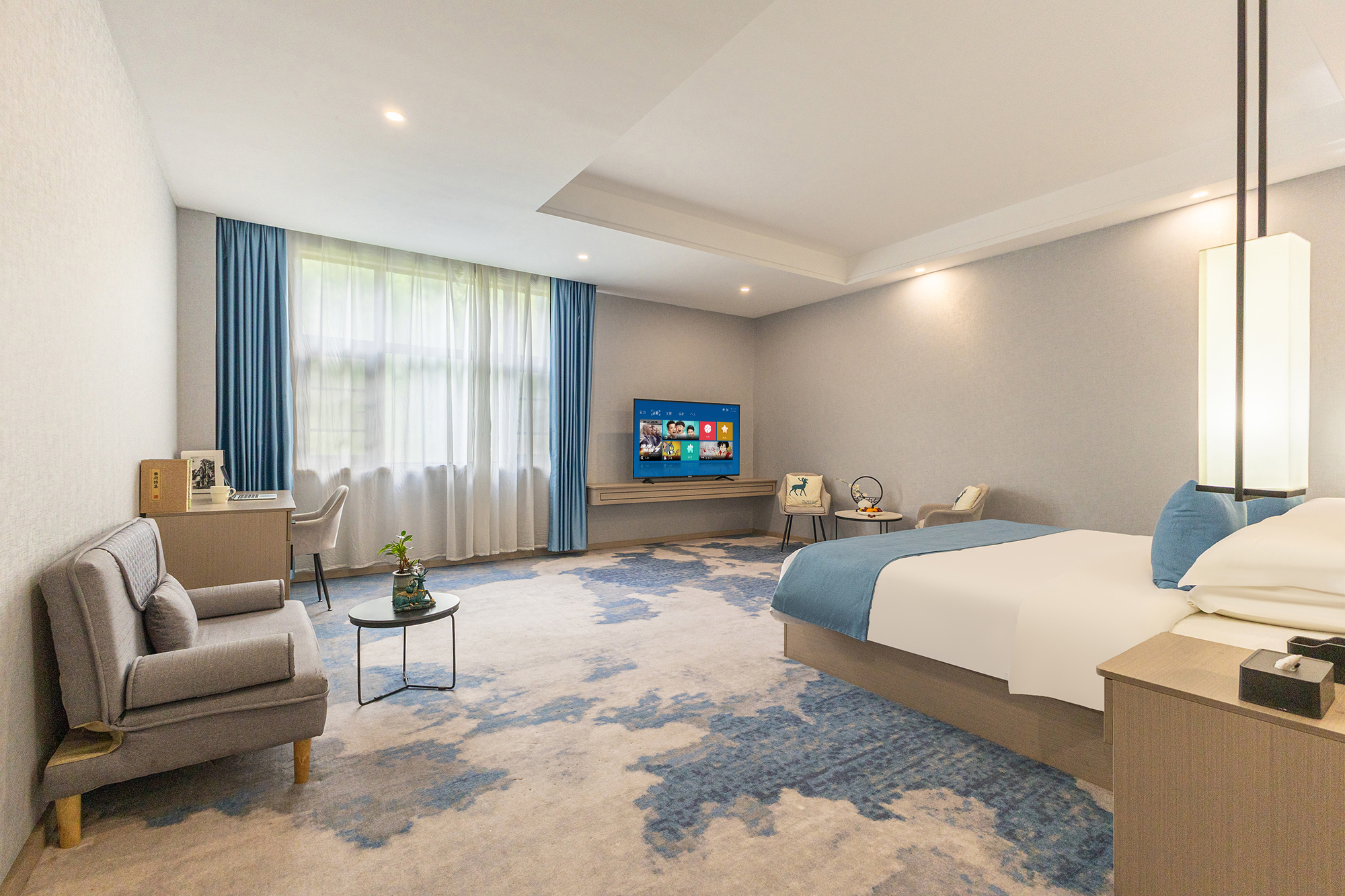 豪华套房（时尚简约+尽享山景+双人沙发）