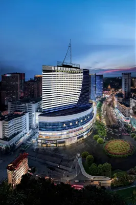 FourPoints by Sheraton Kunming City Centre Hotel Hotele w: 