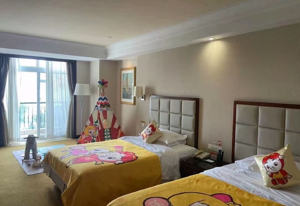 ChaoHu Country Garden Phoenix HotelFamily Friendly Room - Lake-View (2 Beds)