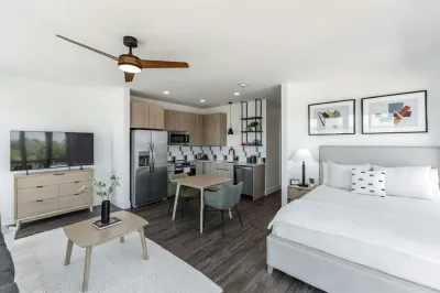 Anthem House Huntsville MidCity, powered by Placemakr Hotels in 