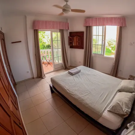 Duque Nest Hostel