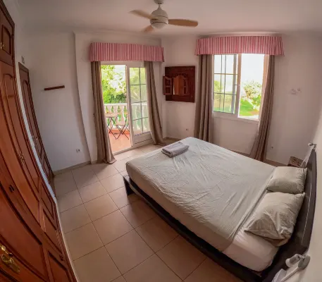 Duque Nest Hostel