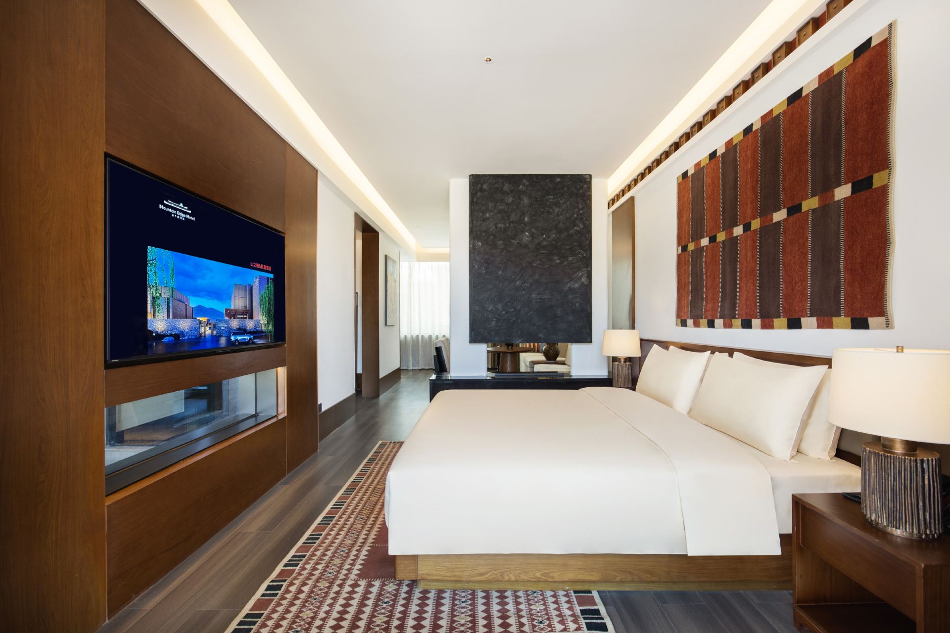 Extreme Horizon Oxygen-Enriched Suite with Mountain View (Heated Flooring + Scenic Balcony + Relaxing Massage Chair)