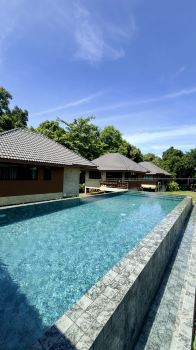 No 3 Nature home Poolside bungalow Woktum