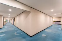 Ginza Jiayi Light House Hotel (Linyi Yingbin Road Rongsheng Shopping Center)
