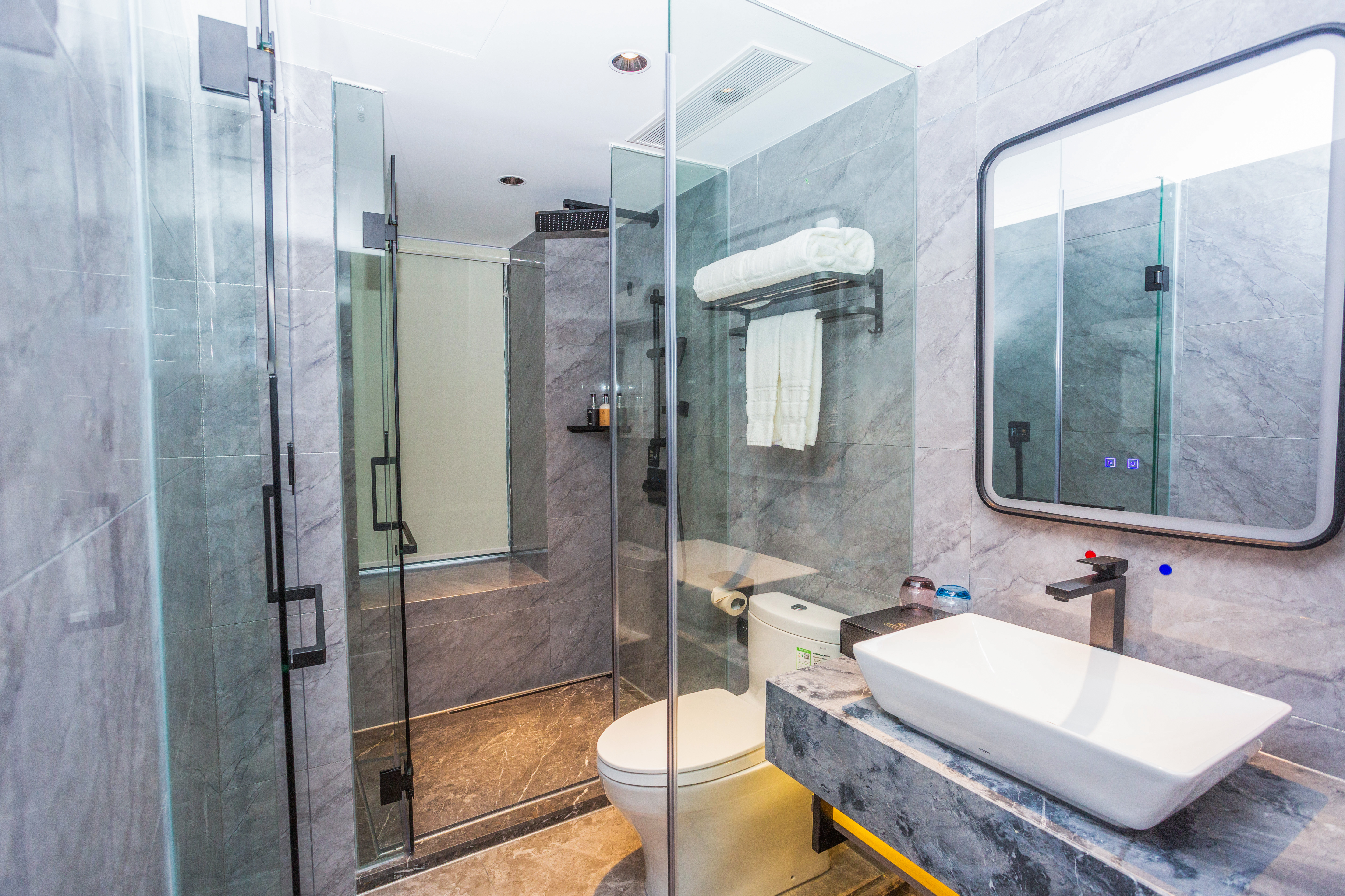 雅致大床房（穗寶床墊+沙發+乾濕分離）