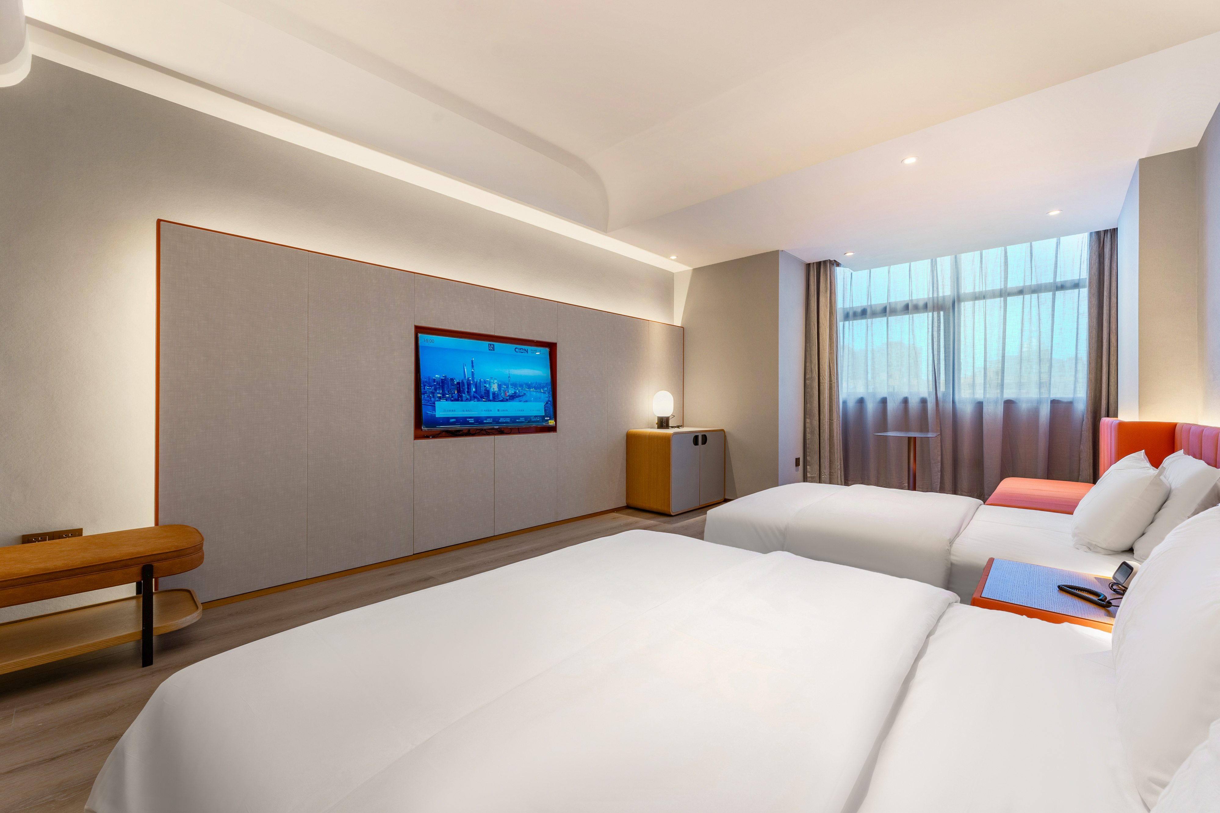 兰·亲子房（舒适榻榻米床垫+简约小狗小童椅+小童洗漱用品）